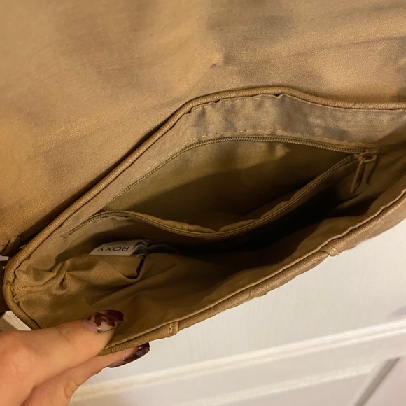 Roxy Purse - Picture 4 of 7